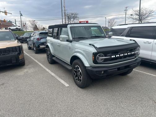 Cactus Gray 2023 Ford Bronco Outer Banks