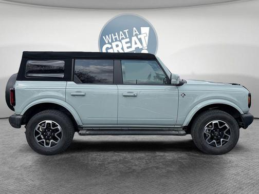 Cactus Gray 2023 Ford Bronco Outer Banks