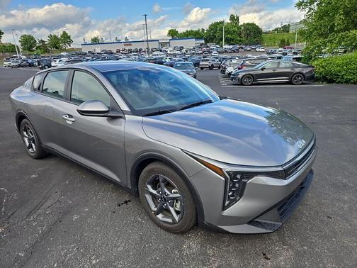 Steel Gray 2025 Kia K4 LXS