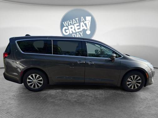 2019 Chrysler Pacifica Touring Plus