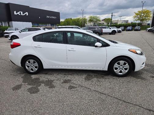 Clear White 2016 Kia Forte LX