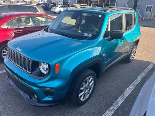Bikini Metallic Clearcoat 2022 Jeep Renegade Latitude