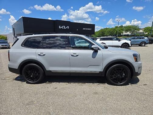 Wolf Gray 2023 Kia Telluride SX X-Line
