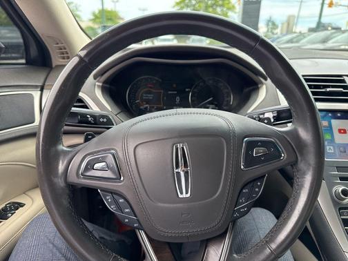 Burgundy Velvet Metallic Tinted Clearcoat 2017 Lincoln MKZ Reserve I