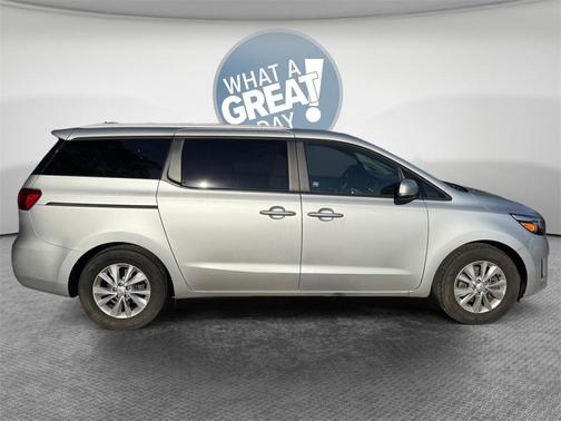 2015 Kia Sedona LX