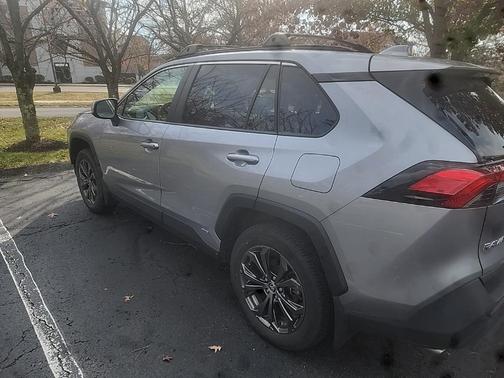 2024 Toyota RAV4 Hybrid XLE Premium
