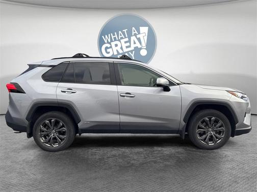 2024 Toyota RAV4 Hybrid XLE Premium