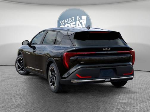 Aurora Black 2026 Kia K4 EX
