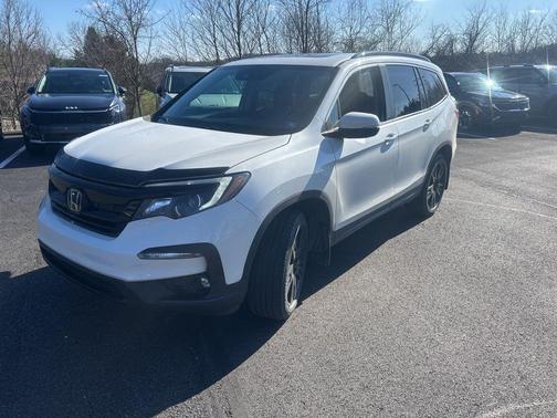 Platinum White Pearl 2022 Honda Pilot AWD Special Edition