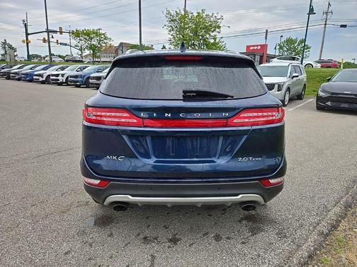 Midnight Sapphire Blue Metallic 2017 Lincoln MKC Reserve