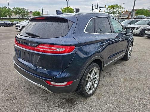 Midnight Sapphire Blue Metallic 2017 Lincoln MKC Reserve