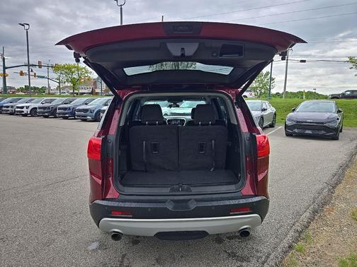 Crimson Red Tintcoat 2017 GMC Acadia SLE-2