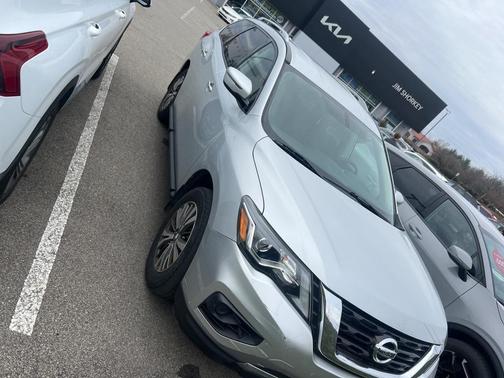 2019 Nissan Pathfinder S