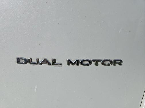 Midnight Silver Metallic 2023 Tesla Model Y Long Range Dual Motor All-Wheel Drive