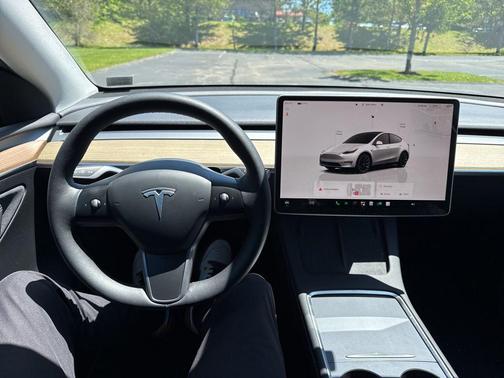 Midnight Silver Metallic 2023 Tesla Model Y Long Range Dual Motor All-Wheel Drive