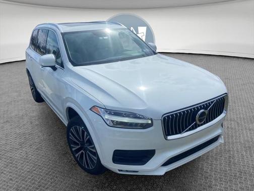 2020 Volvo XC90 T5 Momentum