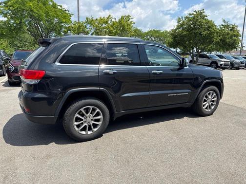 Brilliant Black Crystal Pearlcoat 2015 Jeep Grand Cherokee Limited