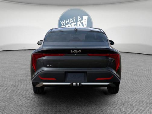 Interstellar Gr 2026 Kia K4 EX