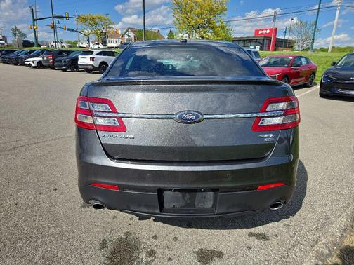 Ruby Red Metallic Tinted Clearcoat 2016 Ford Taurus SEL