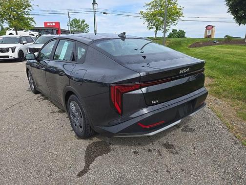 Interstellar Gray 2025 Kia K4 LX