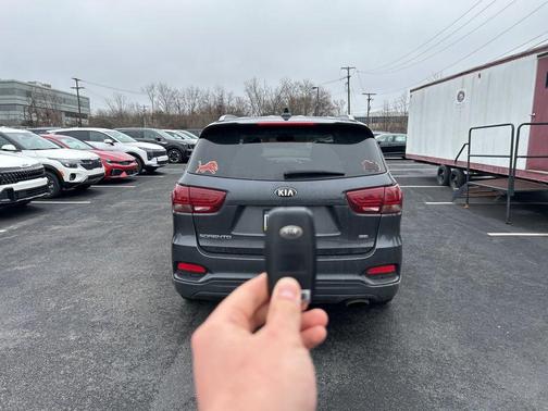 Platinum Graphite 2019 Kia Sorento LX