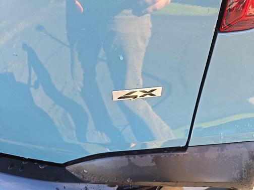 Pluton Blue/Black Roof 2026 Kia Seltos S