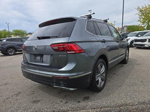 Platinum Gray Metallic 2021 Volkswagen Tiguan 2.0T SEL