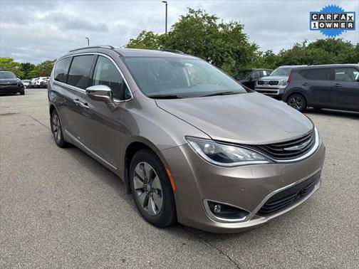 2018 Chrysler Pacifica Hybrid Limited