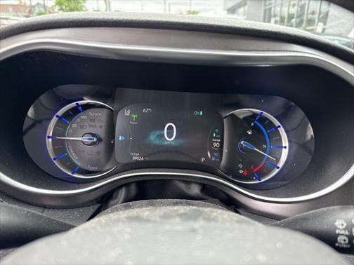 2018 Chrysler Pacifica Hybrid Limited