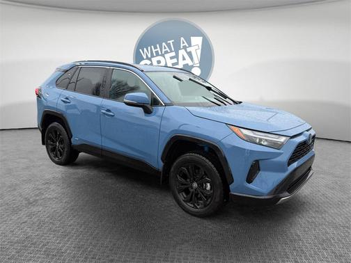 2024 Toyota RAV4 Hybrid SE
