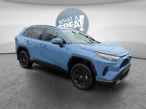 2024 Toyota RAV4 Hybrid SE