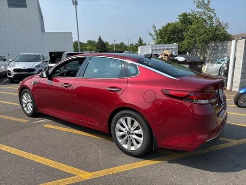 2018 Kia Optima S