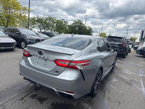 Celestial Silver Metallic 2020 Toyota Camry SE