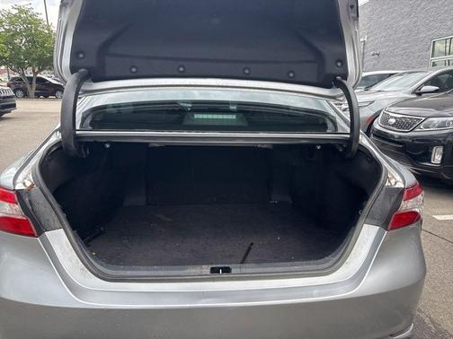 Celestial Silver Metallic 2020 Toyota Camry SE