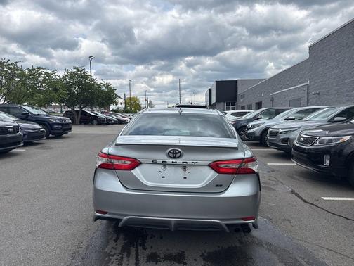 Celestial Silver Metallic 2020 Toyota Camry SE