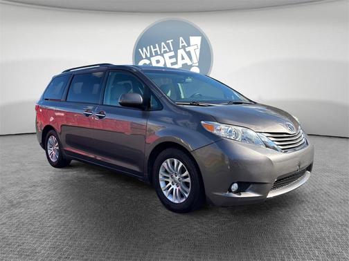 2015 Toyota Sienna XLE