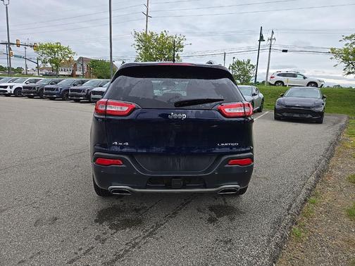 True Blue Pearlcoat 2016 Jeep Cherokee Limited