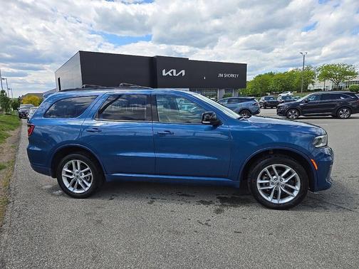 Frostbite Pearlcoat 2024 Dodge Durango GT Plus
