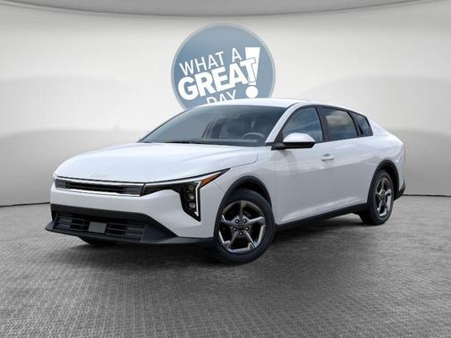 Snow White 2026 Kia K4 LXS
