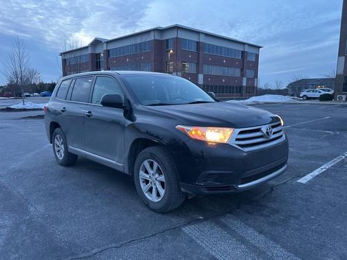2013 Toyota Highlander SE