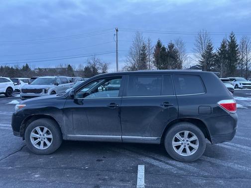 2013 Toyota Highlander SE