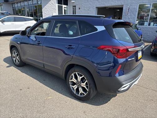 2022 Kia Seltos EX