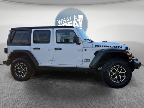 Bright White Clearcoat 2024 Jeep Wrangler Rubicon