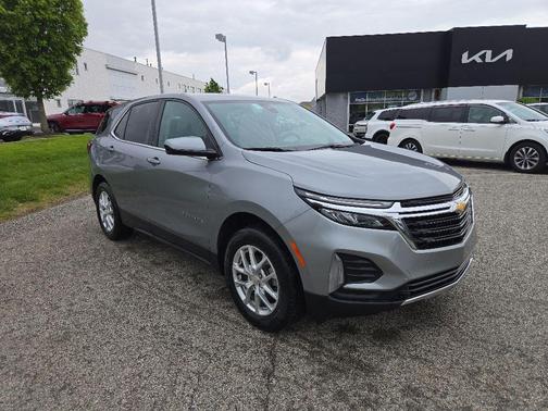 Sterling Gray Metallic 2024 Chevrolet Equinox 1LT