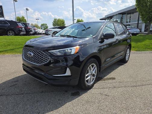 Agate Black Metallic 2024 Ford Edge SEL