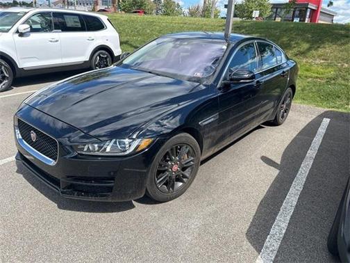 Narvik Black 2019 Jaguar XE 25t Premium