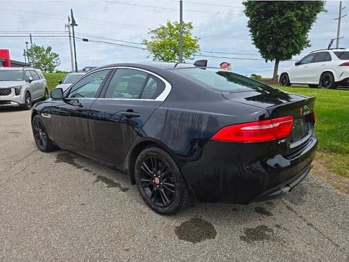 Narvik Black 2019 Jaguar XE 25t Premium