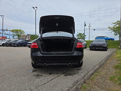 Narvik Black 2019 Jaguar XE 25t Premium