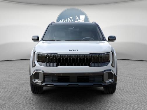 Snow 2027 Kia Seltos X-Line