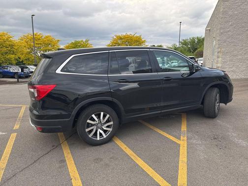 Crystal Black Pearl 2022 Honda Pilot AWD EX-L